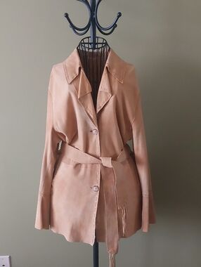 VINTAGE, Vera Pelle Tan Suede Leather Jacket with Belt, Size Small